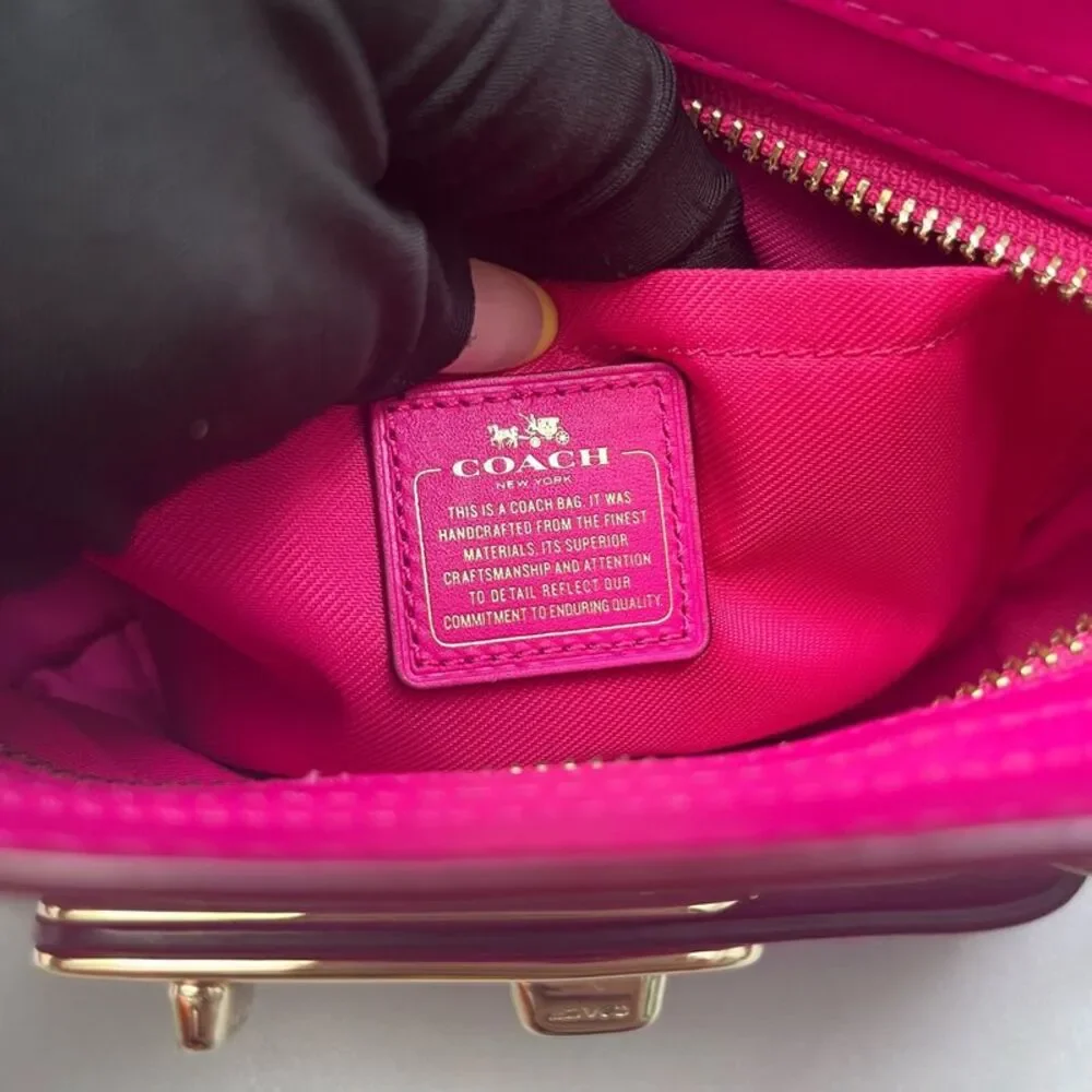 Coach Women Pre-Loved Bag Very Good Condition